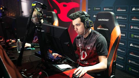 联想持续领跑全球PC市场 Q3增速达17.3%