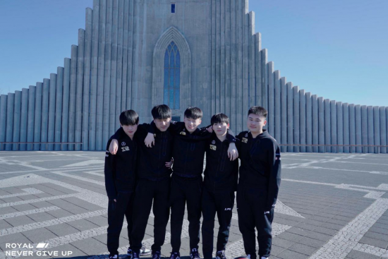 LOL韩服神秘玩家创92胜率引发热议 AI技术或将改写电竞格局